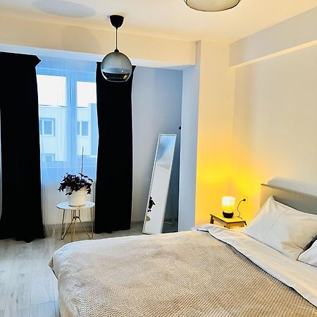 Airport Gardens Loft Lägenhet Otopeni Exteriör bild