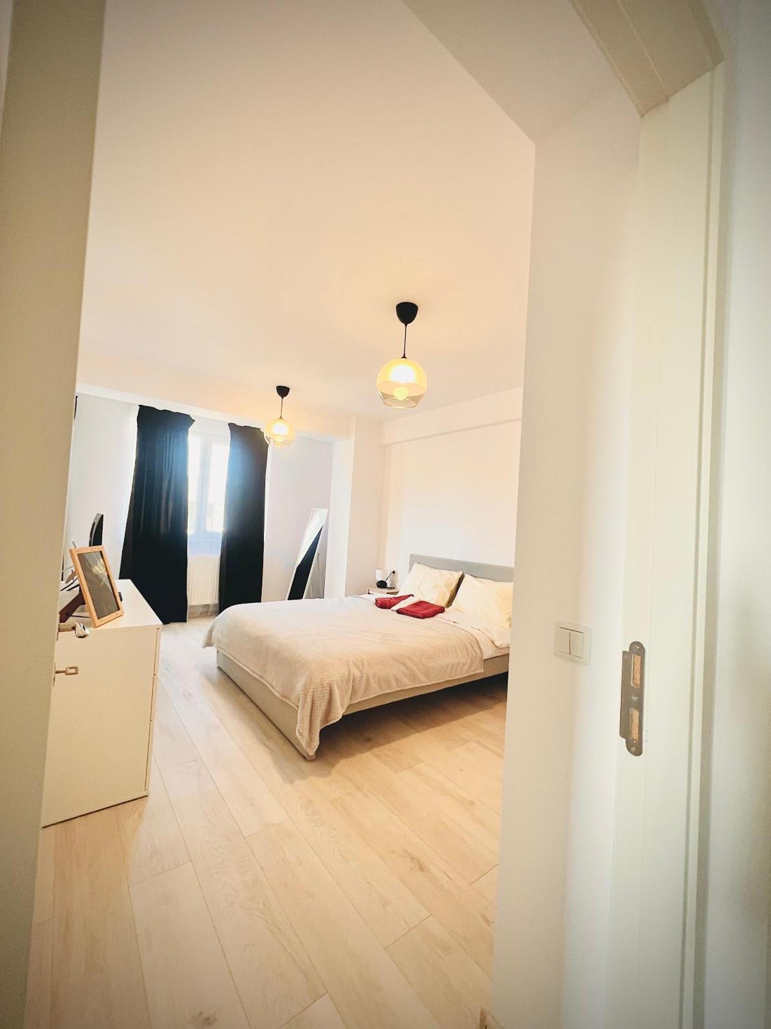 Airport Gardens Loft Lägenhet Otopeni Exteriör bild